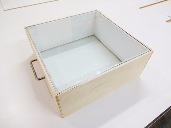 Dán Keo trong thủy tinh với hộp đèn siêu mỏng
